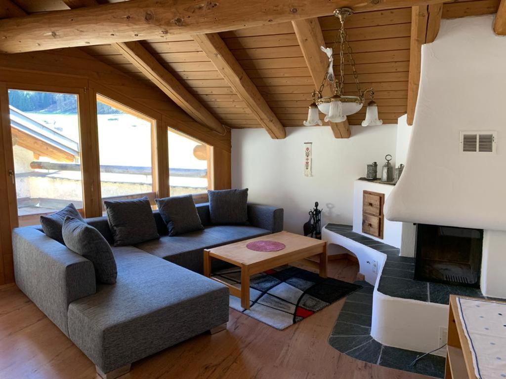 Ferienwohnung Jalet Tschierv Exteriör bild